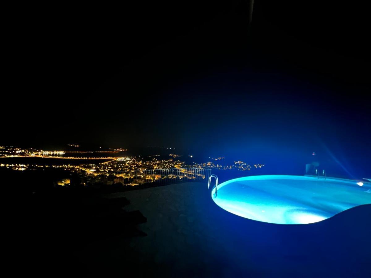 Endless Blue Villa Anavyssos Bagian luar foto