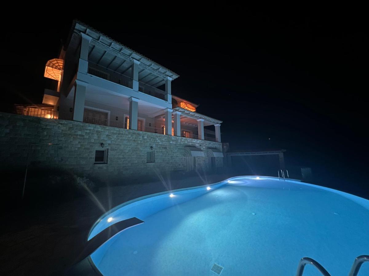 Endless Blue Villa Anavyssos Bagian luar foto